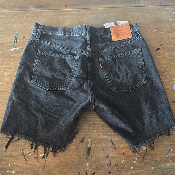 Levi's Vintage Black Long Denim Shorts 28 - Picture 4 of 5